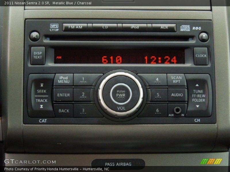 Metallic Blue / Charcoal 2011 Nissan Sentra 2.0 SR