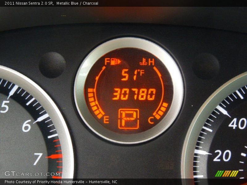 Metallic Blue / Charcoal 2011 Nissan Sentra 2.0 SR
