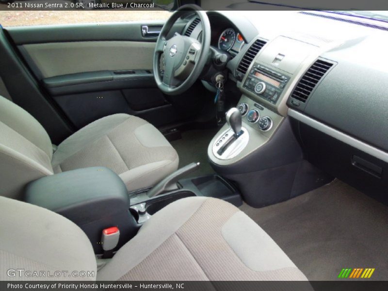 Metallic Blue / Charcoal 2011 Nissan Sentra 2.0 SR