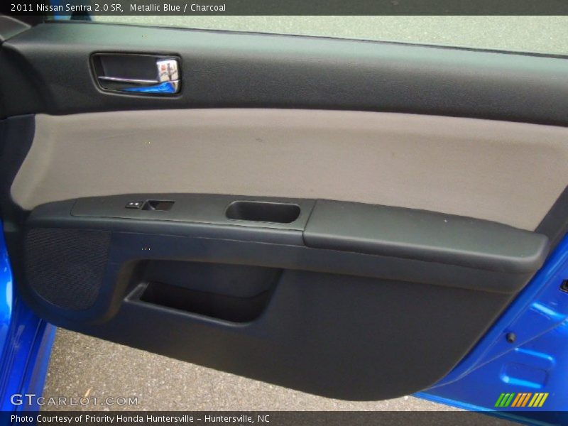 Metallic Blue / Charcoal 2011 Nissan Sentra 2.0 SR