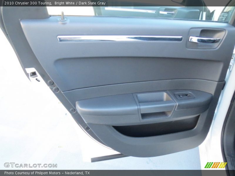 Bright White / Dark Slate Gray 2010 Chrysler 300 Touring