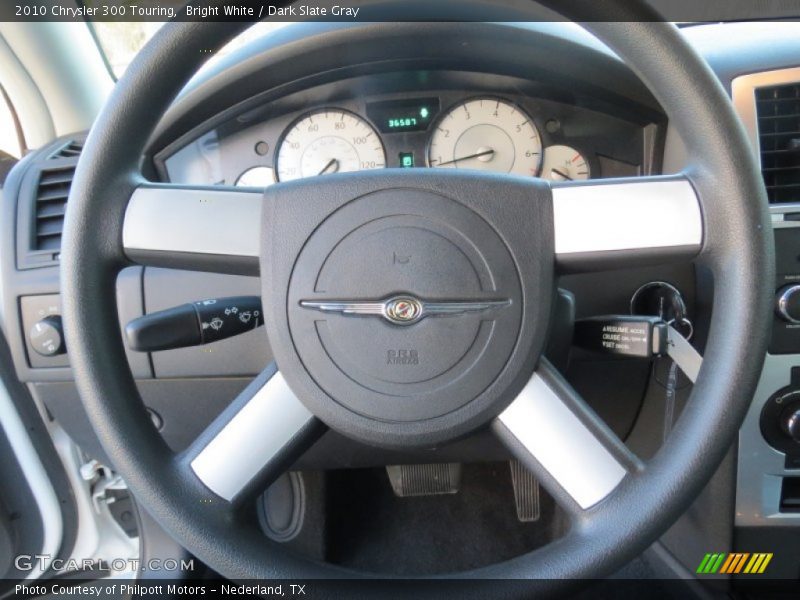 Bright White / Dark Slate Gray 2010 Chrysler 300 Touring