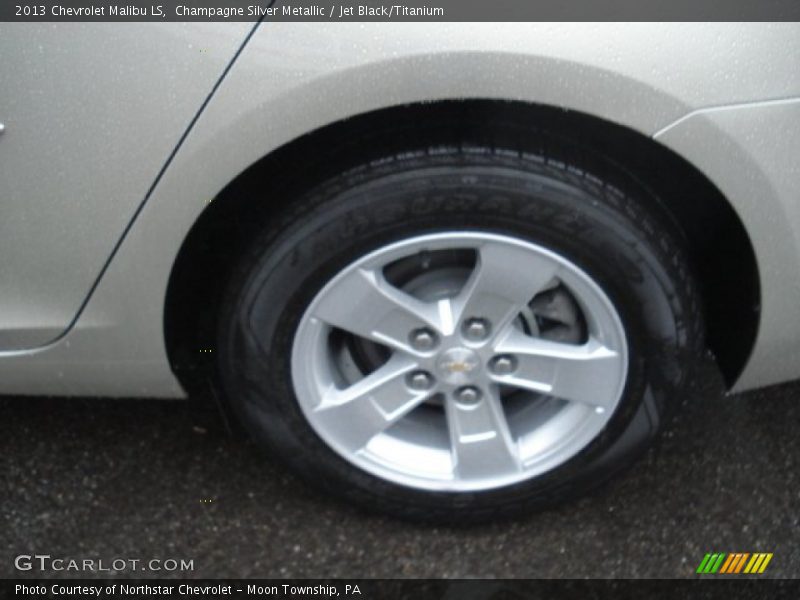 Champagne Silver Metallic / Jet Black/Titanium 2013 Chevrolet Malibu LS