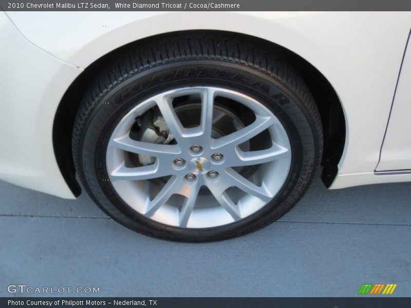 White Diamond Tricoat / Cocoa/Cashmere 2010 Chevrolet Malibu LTZ Sedan