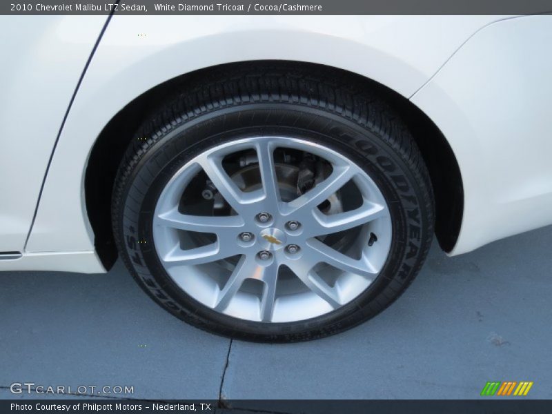 White Diamond Tricoat / Cocoa/Cashmere 2010 Chevrolet Malibu LTZ Sedan