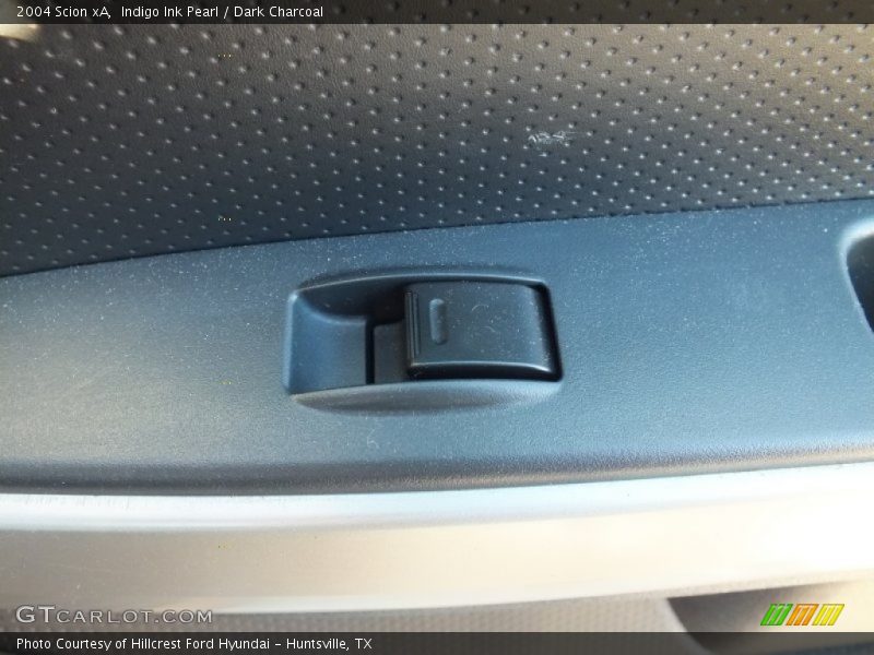 Indigo Ink Pearl / Dark Charcoal 2004 Scion xA