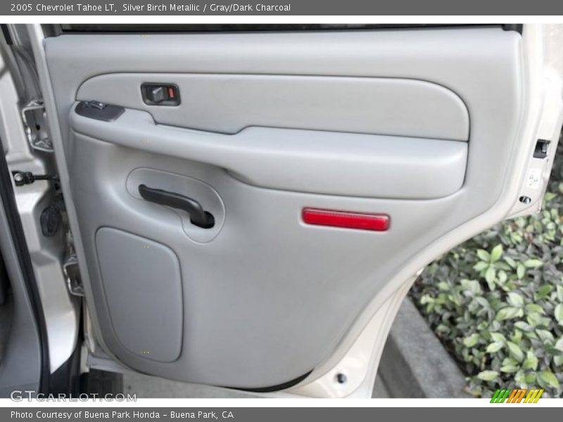 Silver Birch Metallic / Gray/Dark Charcoal 2005 Chevrolet Tahoe LT