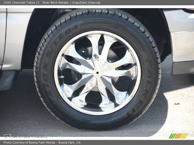 Silver Birch Metallic / Gray/Dark Charcoal 2005 Chevrolet Tahoe LT