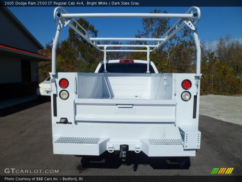 Bright White / Dark Slate Gray 2005 Dodge Ram 2500 ST Regular Cab 4x4