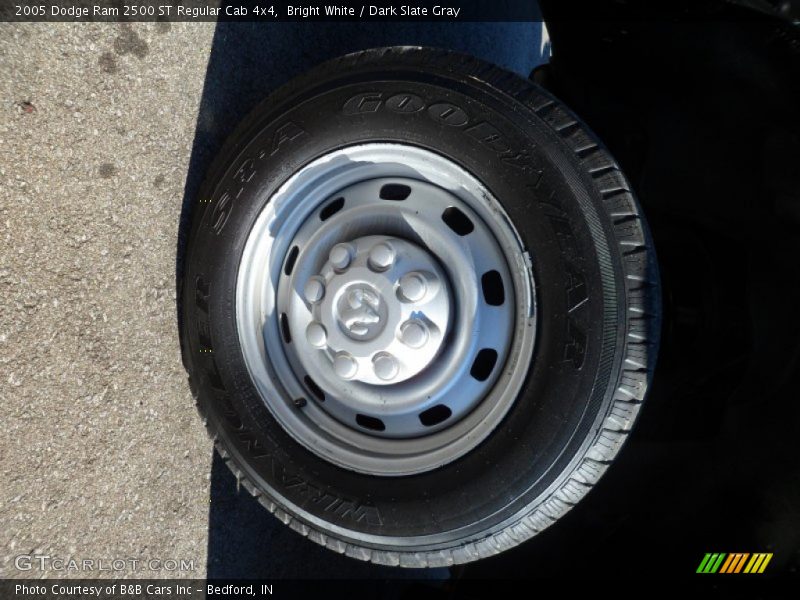 Bright White / Dark Slate Gray 2005 Dodge Ram 2500 ST Regular Cab 4x4