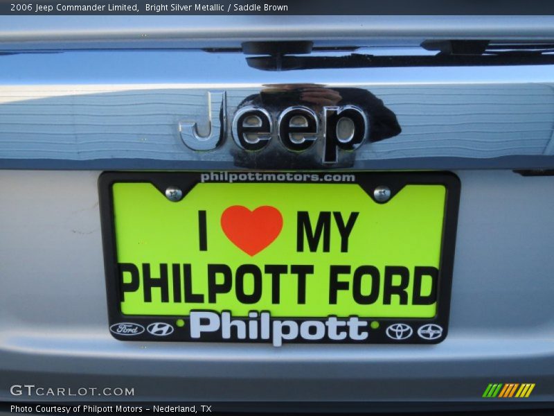 Bright Silver Metallic / Saddle Brown 2006 Jeep Commander Limited