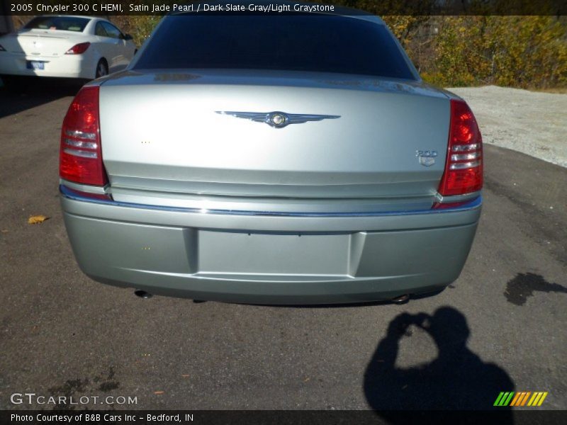 Satin Jade Pearl / Dark Slate Gray/Light Graystone 2005 Chrysler 300 C HEMI