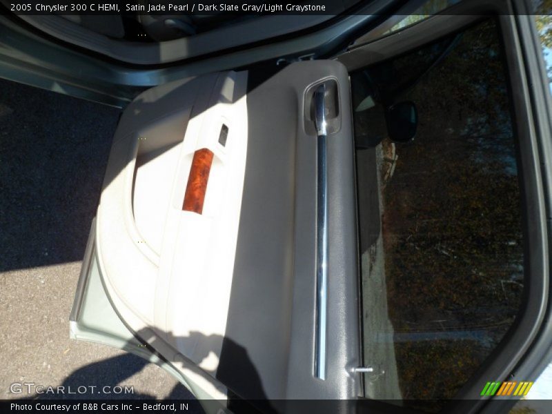 Satin Jade Pearl / Dark Slate Gray/Light Graystone 2005 Chrysler 300 C HEMI