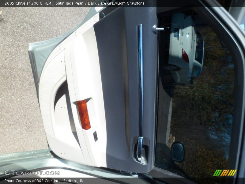 Satin Jade Pearl / Dark Slate Gray/Light Graystone 2005 Chrysler 300 C HEMI