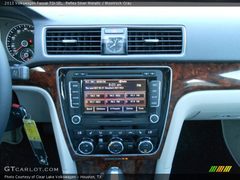 Reflex Silver Metallic / Moonrock Gray 2013 Volkswagen Passat TDI SEL