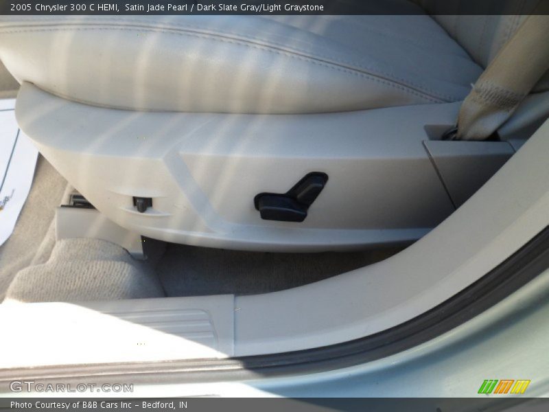 Satin Jade Pearl / Dark Slate Gray/Light Graystone 2005 Chrysler 300 C HEMI