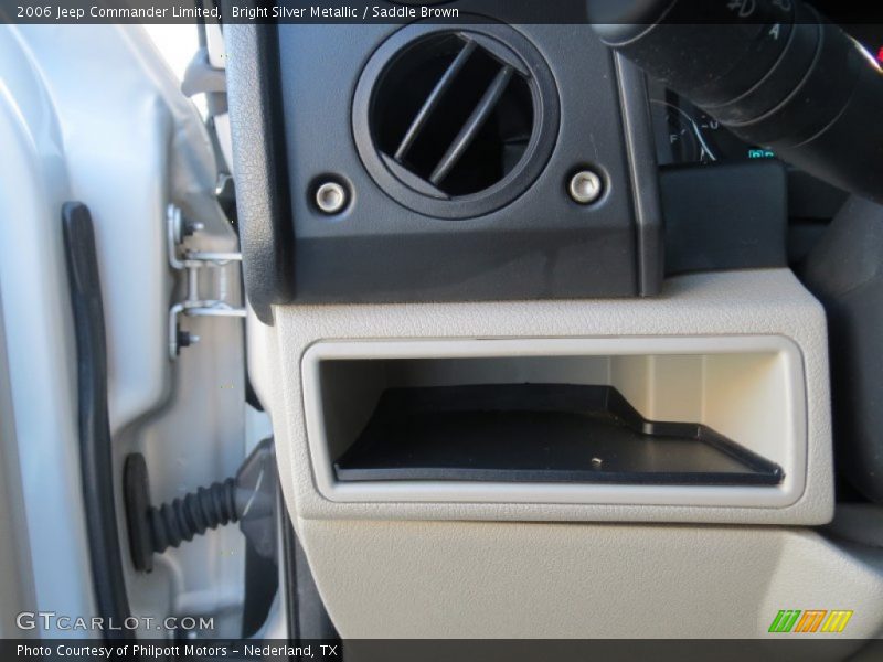 Bright Silver Metallic / Saddle Brown 2006 Jeep Commander Limited