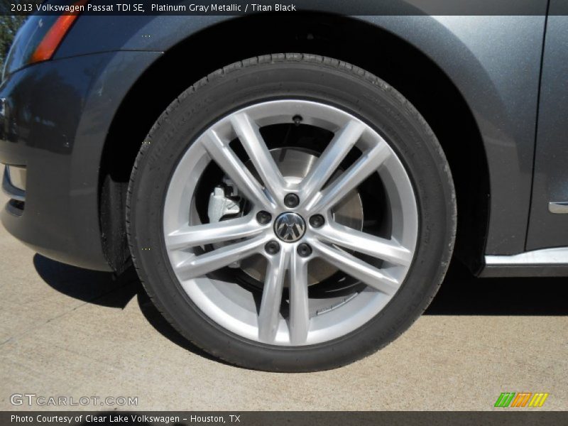 Platinum Gray Metallic / Titan Black 2013 Volkswagen Passat TDI SE