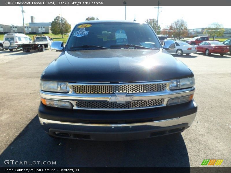 Black / Gray/Dark Charcoal 2004 Chevrolet Tahoe LS 4x4