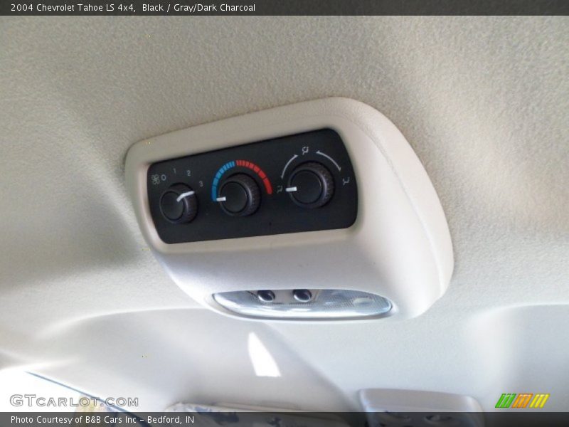 Black / Gray/Dark Charcoal 2004 Chevrolet Tahoe LS 4x4