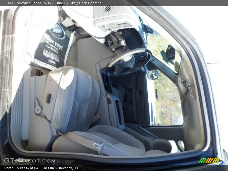 Black / Gray/Dark Charcoal 2004 Chevrolet Tahoe LS 4x4