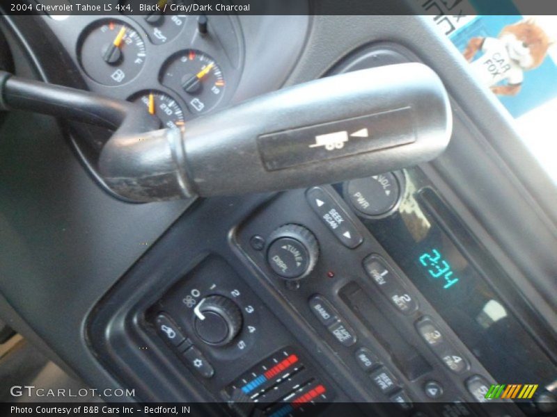 Black / Gray/Dark Charcoal 2004 Chevrolet Tahoe LS 4x4