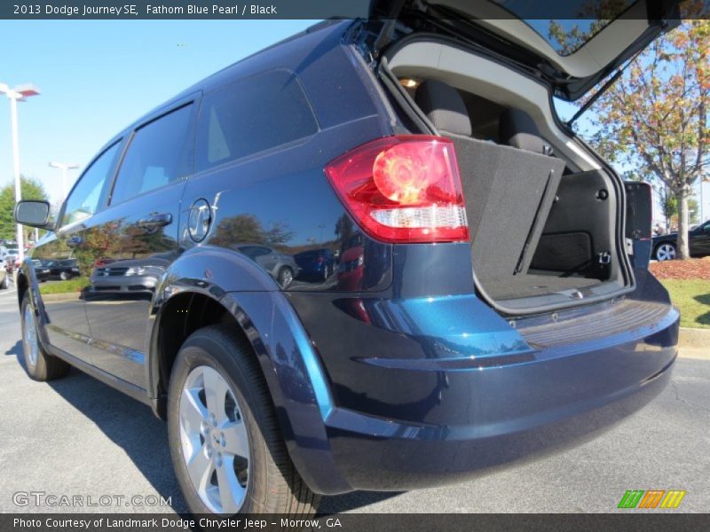 Fathom Blue Pearl / Black 2013 Dodge Journey SE