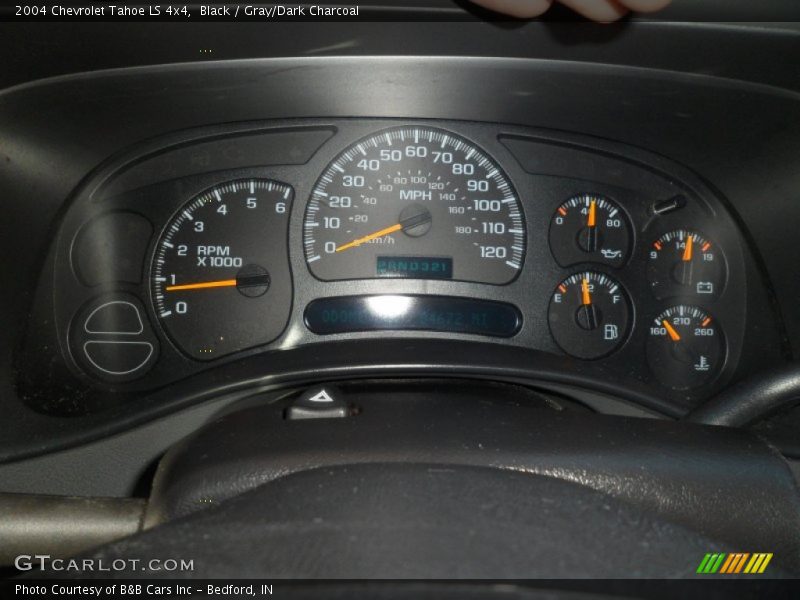 Black / Gray/Dark Charcoal 2004 Chevrolet Tahoe LS 4x4