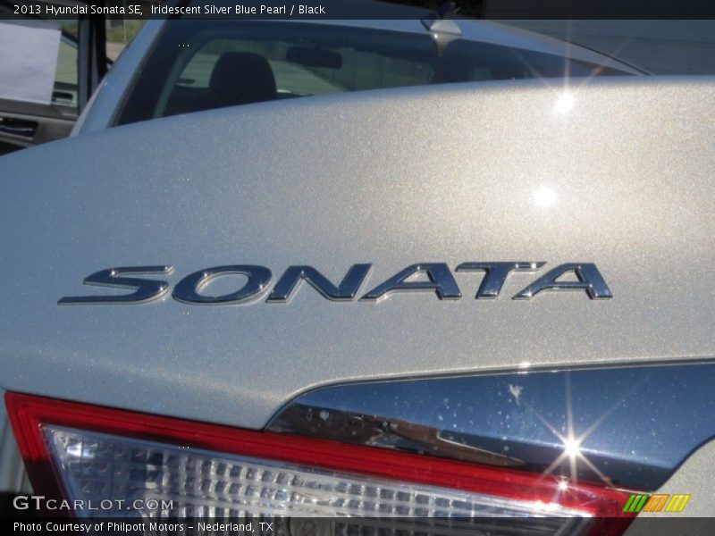 Iridescent Silver Blue Pearl / Black 2013 Hyundai Sonata SE