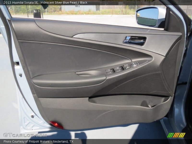 Iridescent Silver Blue Pearl / Black 2013 Hyundai Sonata SE