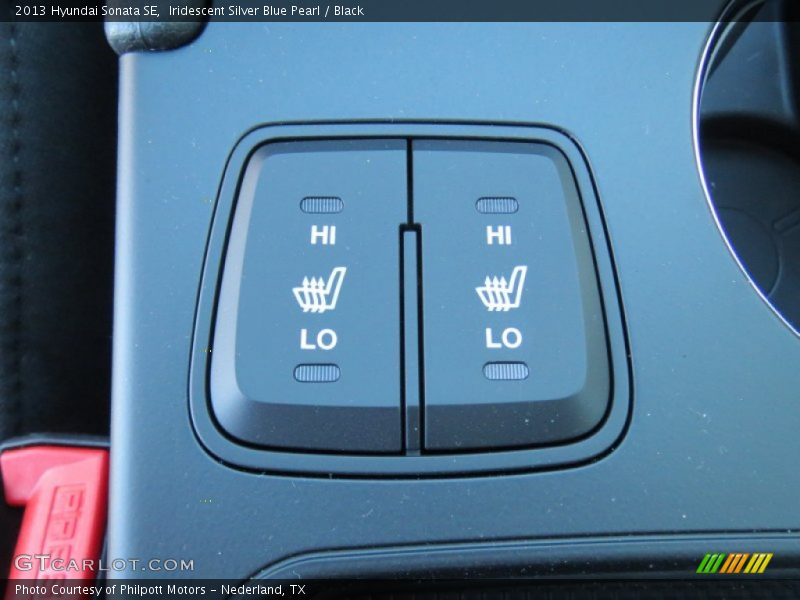 Iridescent Silver Blue Pearl / Black 2013 Hyundai Sonata SE