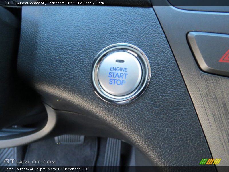 Iridescent Silver Blue Pearl / Black 2013 Hyundai Sonata SE