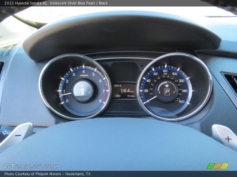 Iridescent Silver Blue Pearl / Black 2013 Hyundai Sonata SE