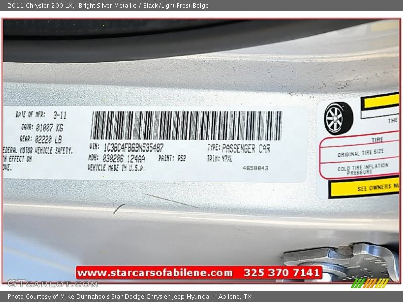 Bright Silver Metallic / Black/Light Frost Beige 2011 Chrysler 200 LX
