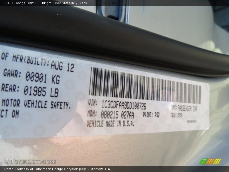 Bright Silver Metallic / Black 2013 Dodge Dart SE