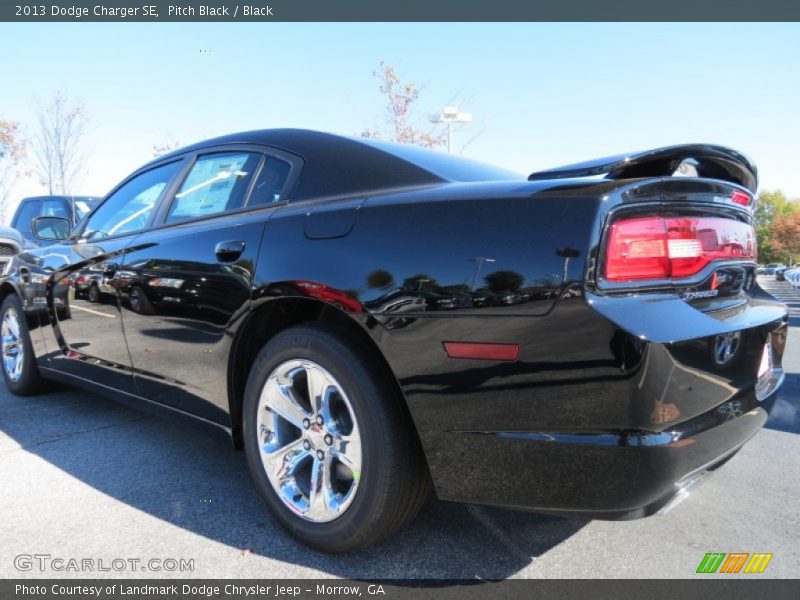 Pitch Black / Black 2013 Dodge Charger SE