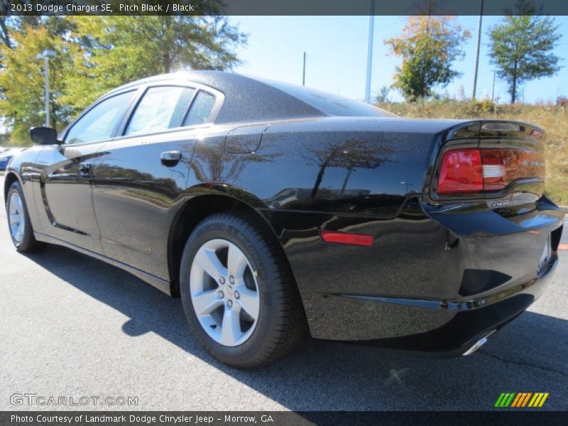 Pitch Black / Black 2013 Dodge Charger SE