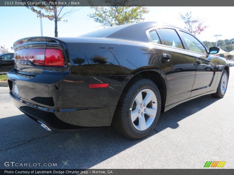 Pitch Black / Black 2013 Dodge Charger SE