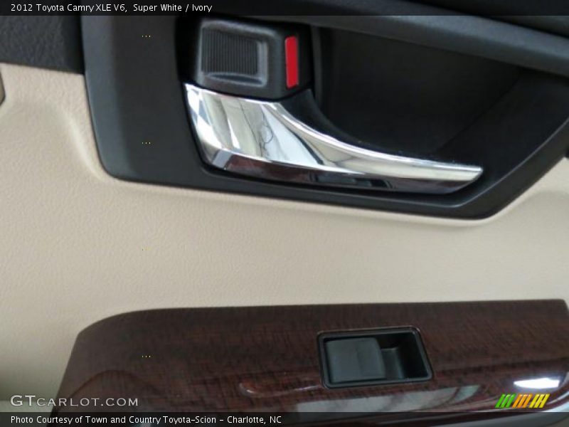 Super White / Ivory 2012 Toyota Camry XLE V6