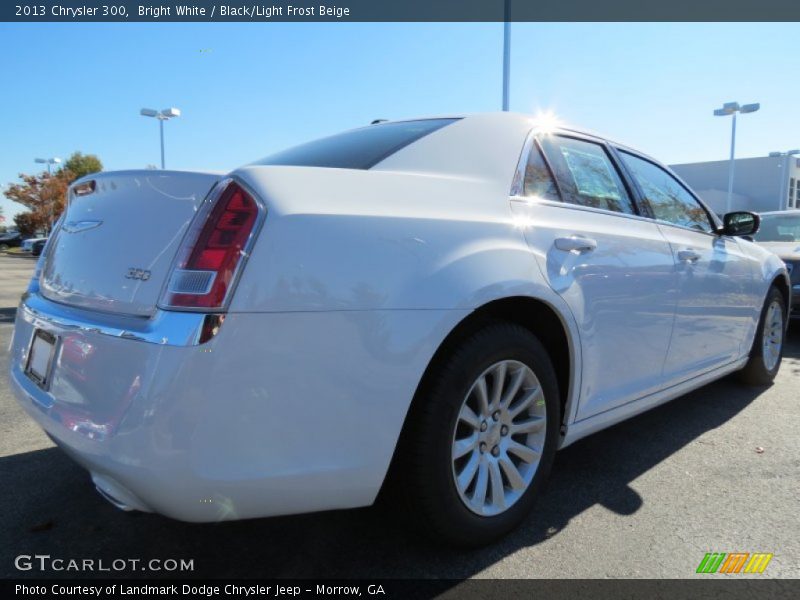 Bright White / Black/Light Frost Beige 2013 Chrysler 300