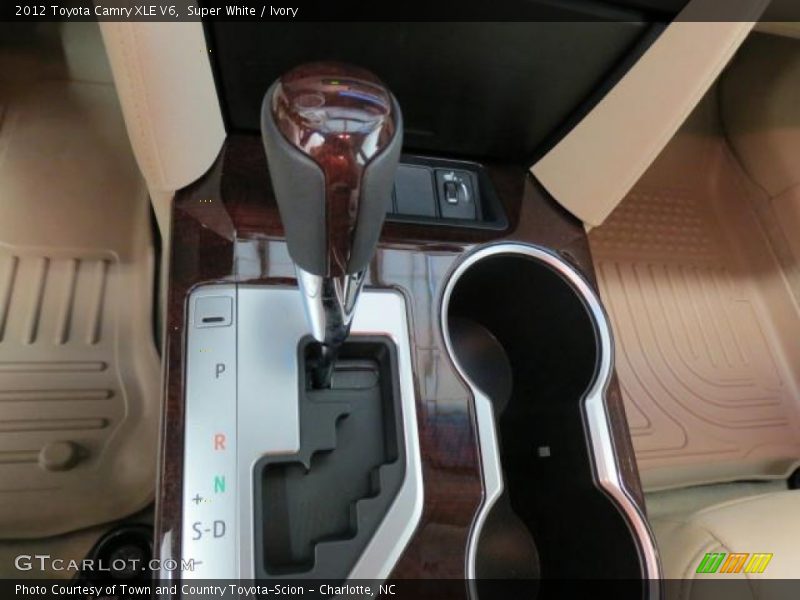 Super White / Ivory 2012 Toyota Camry XLE V6