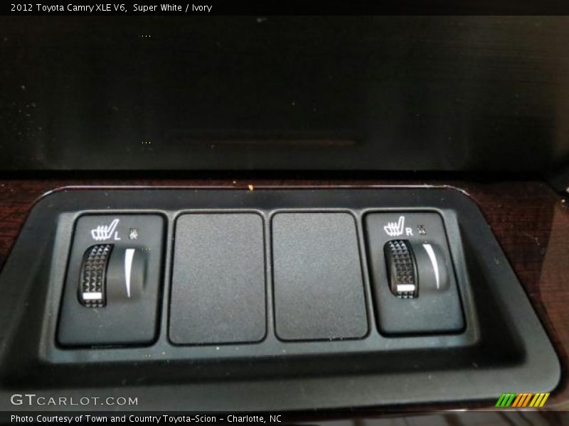 Super White / Ivory 2012 Toyota Camry XLE V6