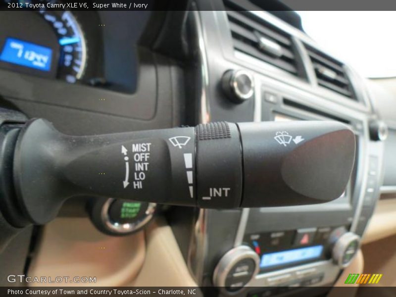 Super White / Ivory 2012 Toyota Camry XLE V6