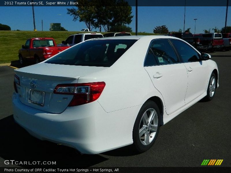Super White / Black 2012 Toyota Camry SE