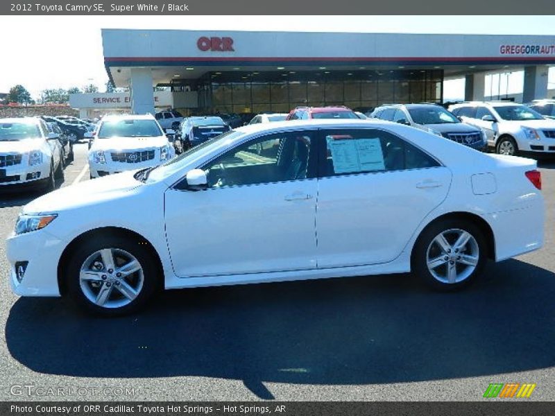 Super White / Black 2012 Toyota Camry SE