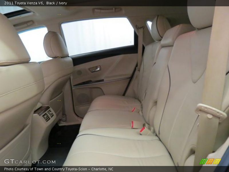 Black / Ivory 2011 Toyota Venza V6