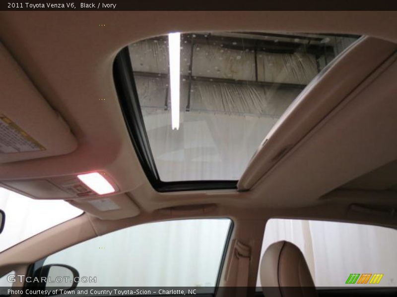 Black / Ivory 2011 Toyota Venza V6