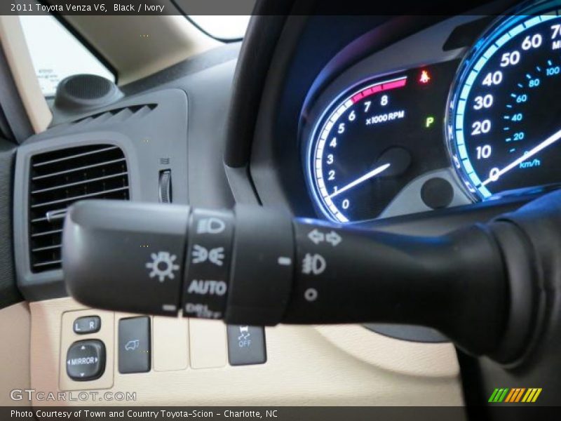 Black / Ivory 2011 Toyota Venza V6