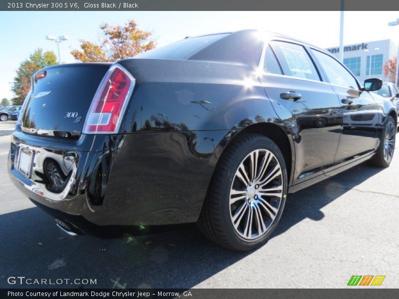 Gloss Black / Black 2013 Chrysler 300 S V6