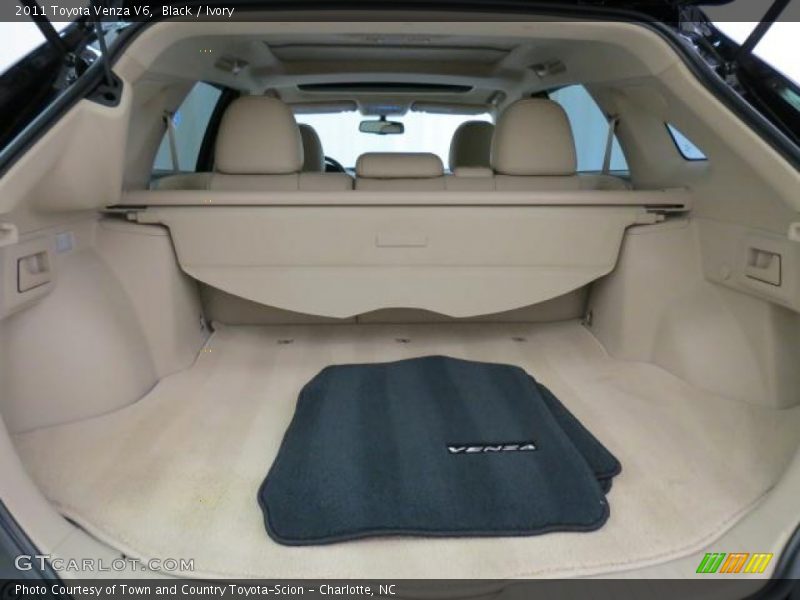 Black / Ivory 2011 Toyota Venza V6